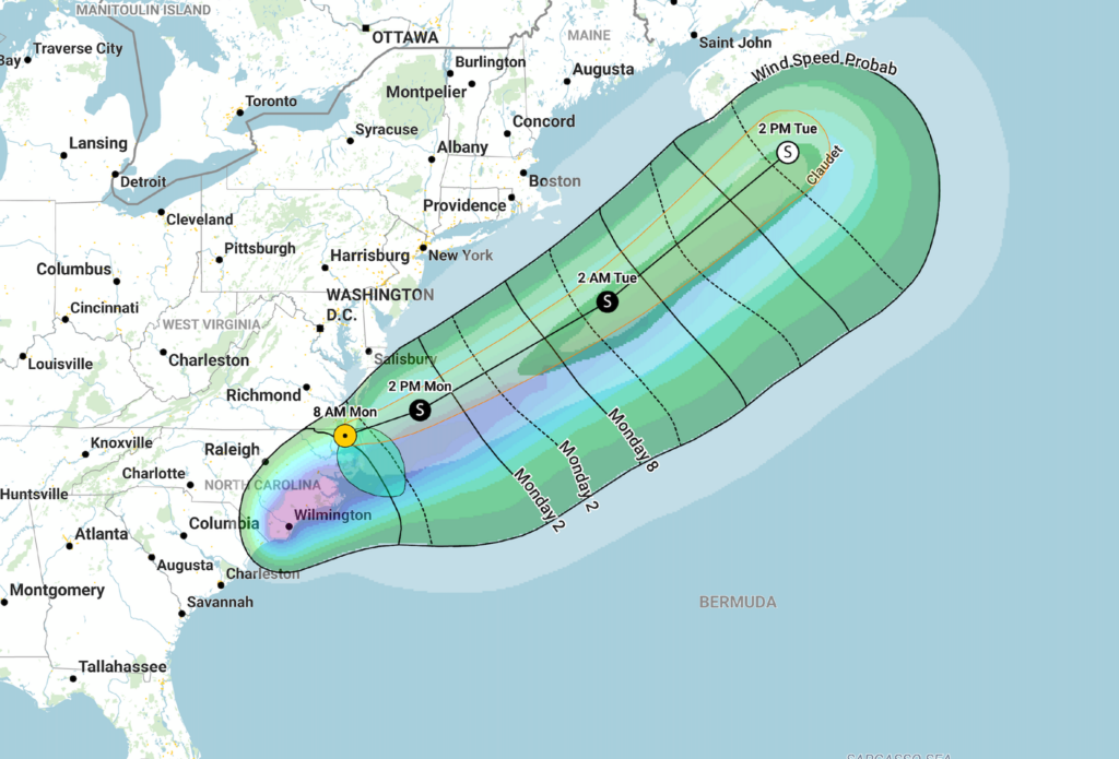 Hurricane map by Mapcreator live data layer from NHC